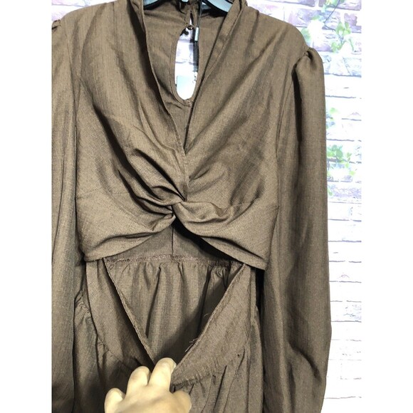 New Pretty Little Things Women’s Open Tie Back Brown Long Sleeve Blouse 1X - Picture 4 of 8